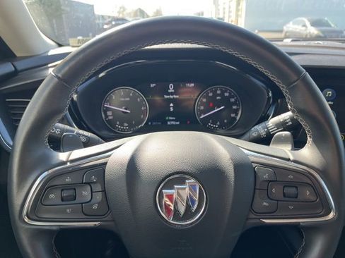 Used 2023 Buick Envision Essence image 19