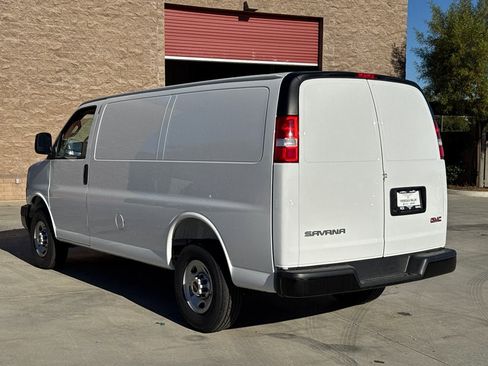 New 2025 GMC Savana 2500 w/ Driver Convenience Package image 16