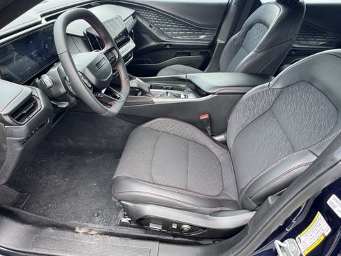 Used 2026 Dodge Charger Scat Pack w/ Blacktop Package AWD/4WD image 9