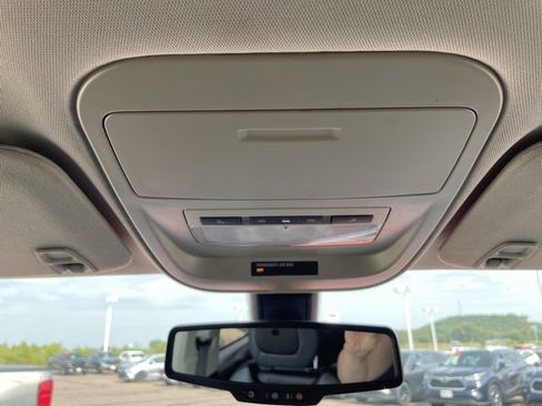 Used 2020 Chevrolet Colorado Z71 w/ LPO, Premium Interior Package image 16