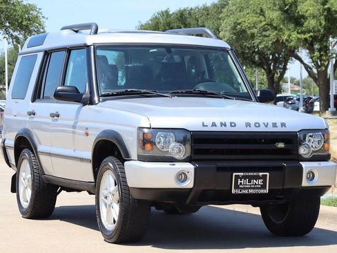 Used 2004 Land Rover Discovery SE image 2