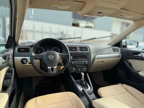 Used 2014 Volkswagen Jetta SE image 14