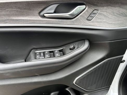 New 2026 Jeep Grand Cherokee Limited image 8