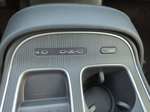 Used 2026 Hyundai Palisade Calligraphy AWD/4WD image 25