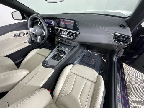 Used 2024 BMW Z4 sDrive30i w/ Premium Package image 15