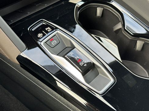 Certified 2025 Audi Q5 Premium Plus w/ Premium Plus image 22