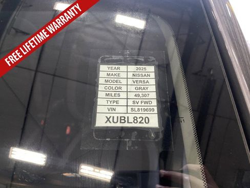 Used 2025 Nissan Versa SV w/ Trunk Package FWD image 34
