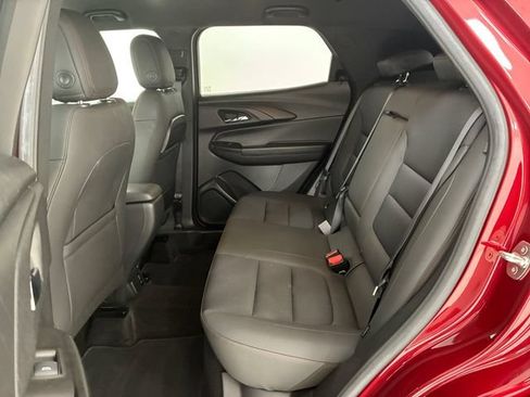 Certified 2022 Chevrolet TrailBlazer RS w/ Technology Package AWD/4WD image 18