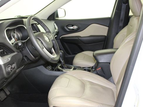 Used 2016 Jeep Cherokee Limited w/ Technology Group image 23