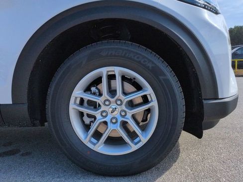 New 2026 Ford Explorer Active image 10