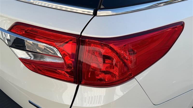 Used 2018 Honda Odyssey Touring image 14
