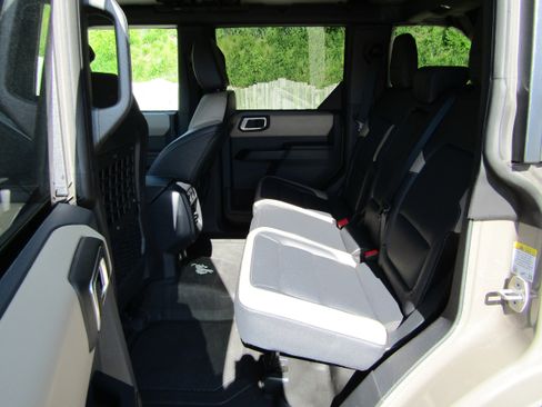 Used 2025 Ford Bronco Big Bend AWD/4WD image 15