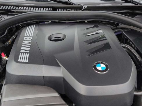 Certified 2025 BMW 330i xDrive Sedan AWD/4WD image 14