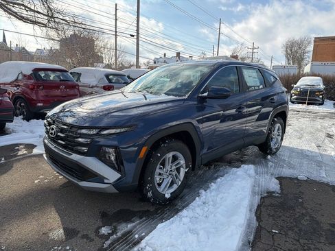 New 2026 Hyundai Tucson SE image 3