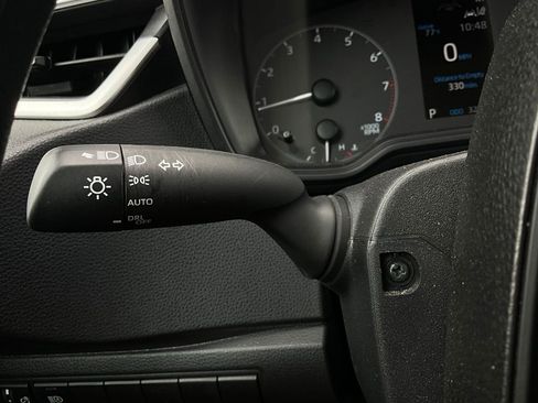 Used 2025 Toyota Corolla LE image 31