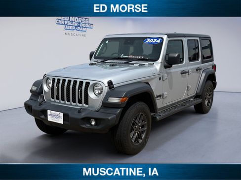 Used 2024 Jeep Wrangler Unlimited Sport w/ Convenience Group AWD/4WD image 1