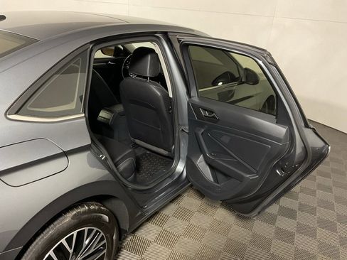Used 2019 Volkswagen Jetta S image 32