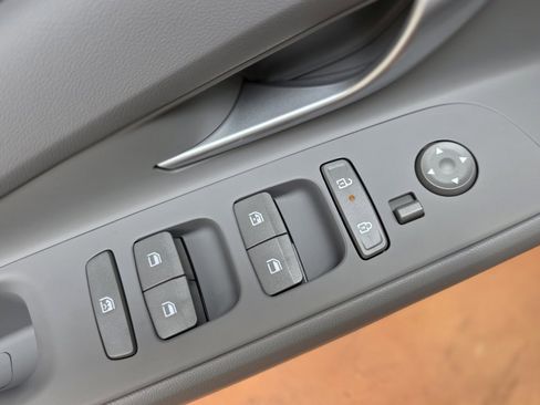 New 2026 Hyundai Elantra Sport image 17