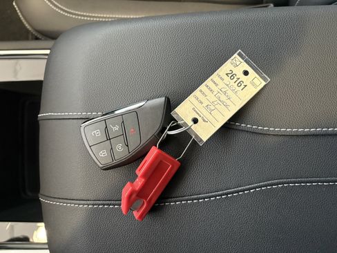 New 2026 Chevrolet Traverse LT w/ Sun and Wheel Package image 22