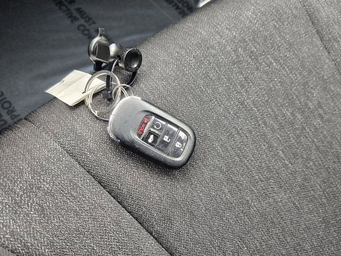 Used 2025 Honda Accord LX image 17