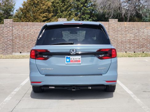 Certified 2023 Honda Odyssey Sport image 7