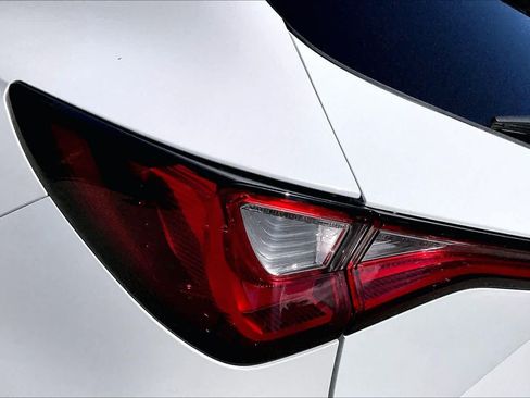 Certified 2024 Acura MDX SH-AWD w/ Technology Package image 29