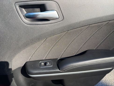 Used 2023 Dodge Charger SXT image 28