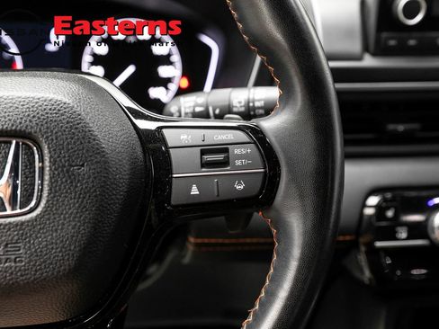 Used 2023 Honda Pilot Sport image 15