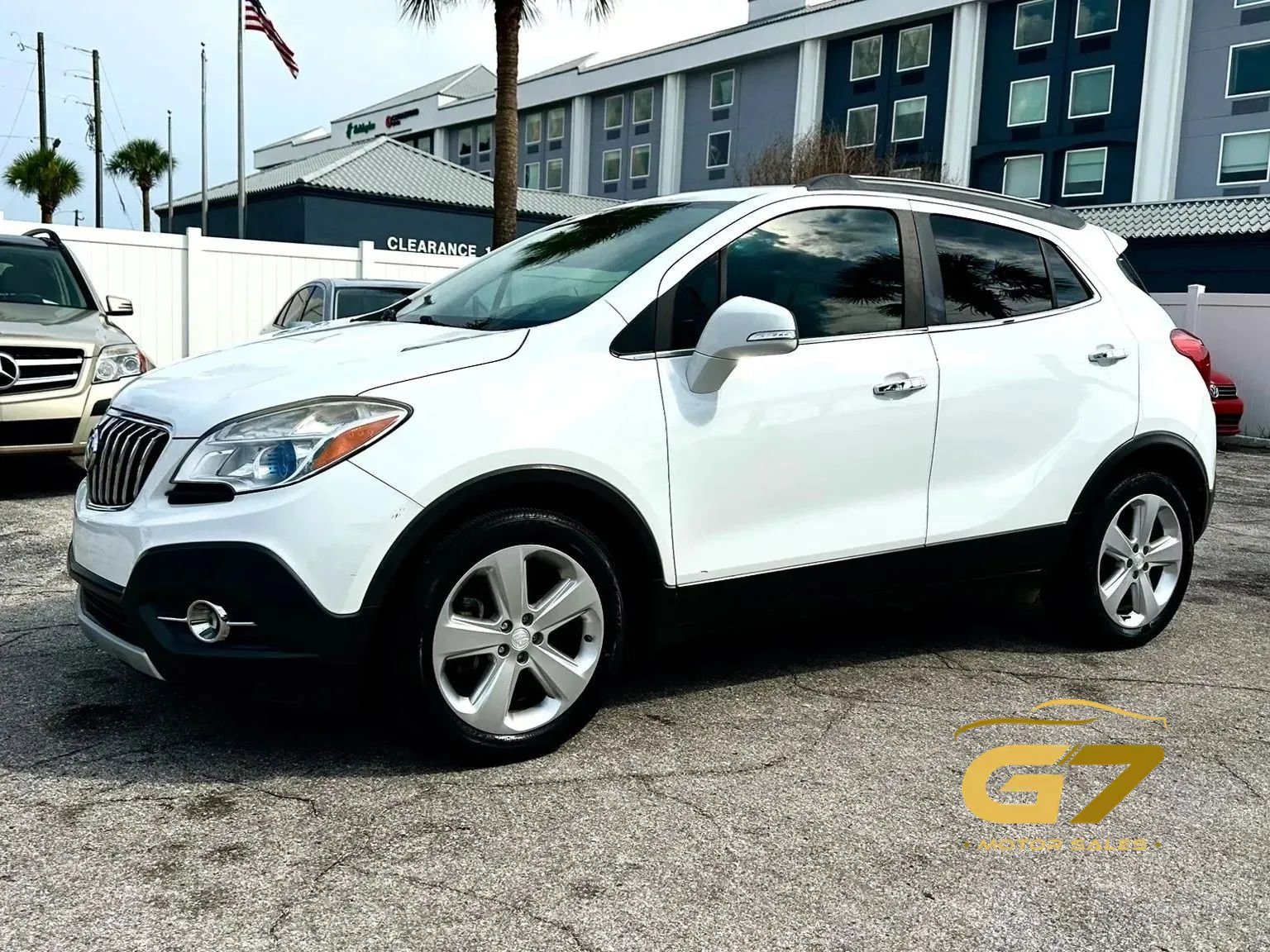 Used 2016 Buick Encore Convenience FWD image 1