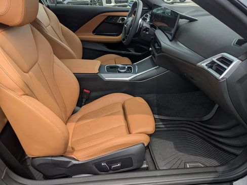 Used 2025 BMW 230i Coupe w/ Convenience Package RWD image 21