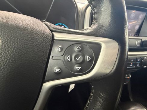 Used 2020 GMC Canyon SLE w/ Driver Alert Package AWD/4WD image 18