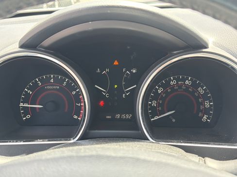 Used 2013 Toyota Highlander Limited AWD/4WD image 19
