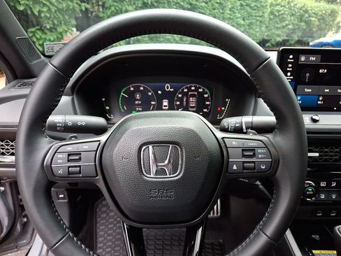 Used 2025 Honda Accord Sport image 20