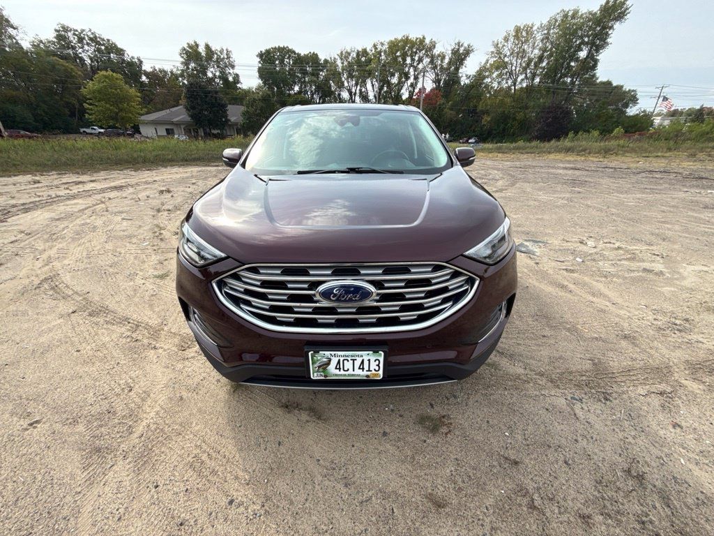 Used 2024 Ford Edge Titanium AWD/4WD image 2