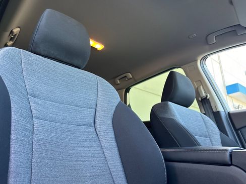 Used 2023 Nissan Rogue SV FWD image 25