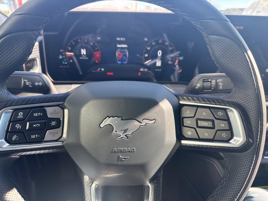 Used 2025 Ford Mustang GT Premium w/ GT Performance Package RWD image 9