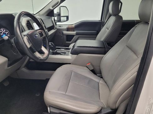 Used 2019 Ford F150 Lariat w/ Equipment Group 502A Luxury AWD/4WD image 17