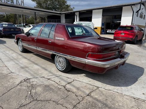 Used 1992 Buick Roadmaster Sedan image 5