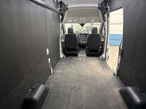 Used 2024 Ford Transit 250 148 High Roof Extended AWD w/ Load Area Protection Package image 28