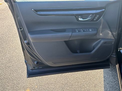 Used 2025 Honda CR-V Sport Touring image 10