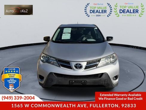 Used 2015 Toyota RAV4 LE FWD image 2