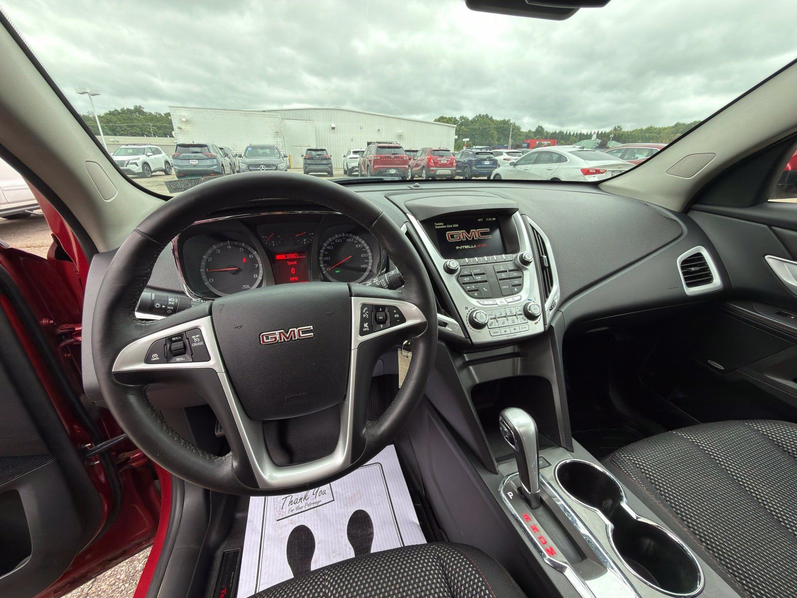 Used 2015 GMC Terrain SLE w/ Convenience Package FWD image 2