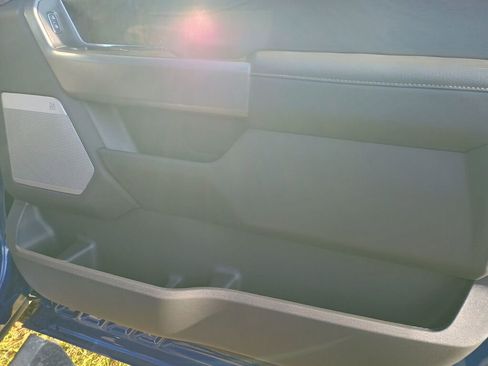 New 2026 Ford F250 Lariat w/ Black Appearance Package image 21