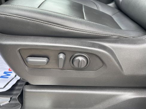 Used 2022 Chevrolet Silverado 1500 LTZ image 35