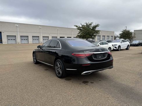 Used 2024 Mercedes-Benz S 580e 4MATIC Sedan image 4