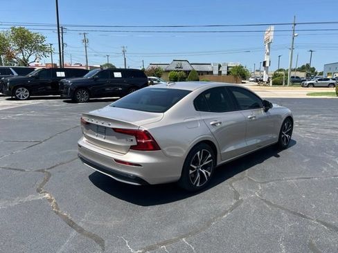 Used 2023 Volvo S60 B5 Core AWD/4WD image 6