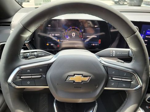 New 2025 Chevrolet Suburban Premier image 27