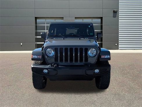 Used 2021 Jeep Wrangler Unlimited Sahara image 2