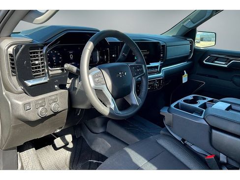 New 2026 Chevrolet Silverado 1500 RST w/ Redline Edition AWD/4WD image 7