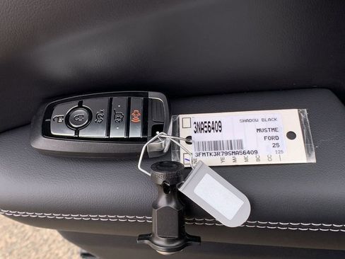 New 2025 Ford Mustang Mach-E Premium image 28